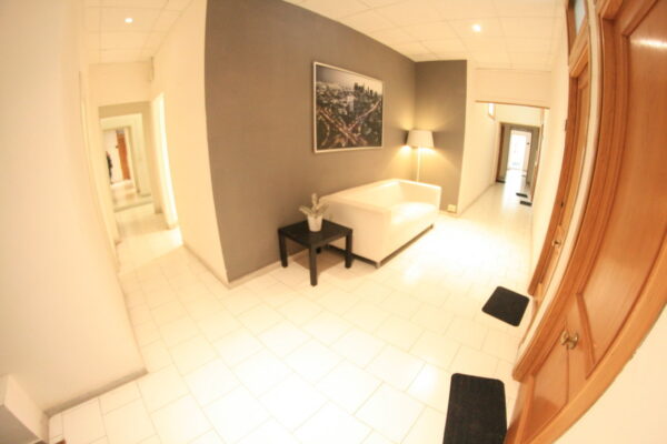 Commercial properties office to rent Naples - Image 17