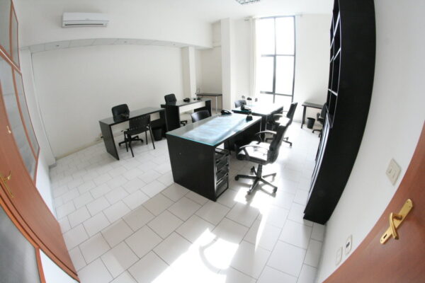 Naples rent flexible space including parking spaces