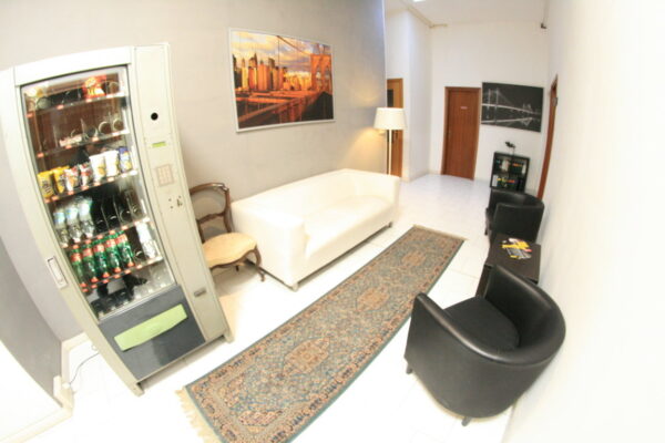 Naples rent furnished office parking - Image 13