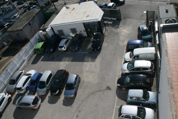 Naples rent furnished office parking - Image 36