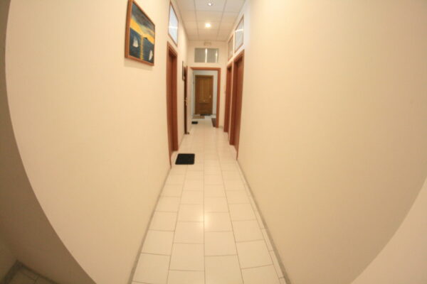 Commercial properties office to rent Naples